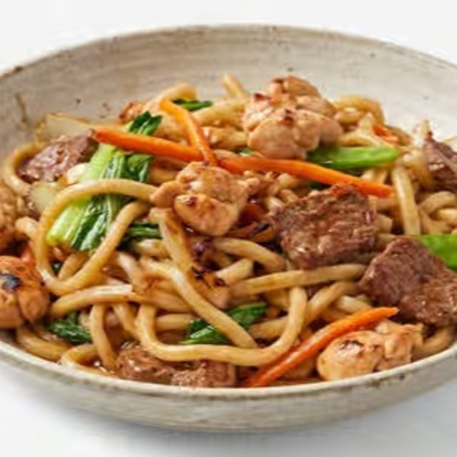 Chicken & Beef Stir-fried Udon