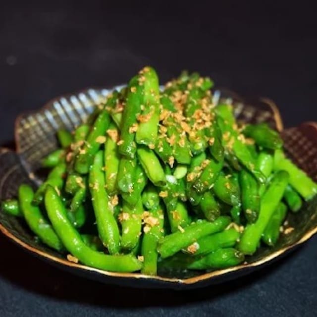 Garlic String Beans.